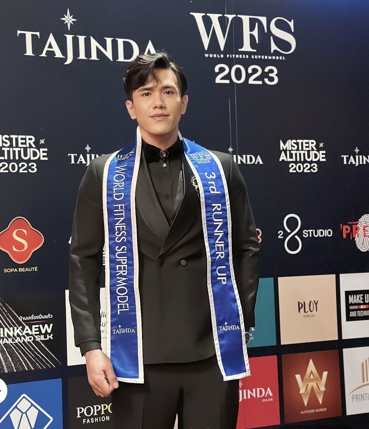 Chàng trai từng nặng 132kg đoạt giải á vương Siêu mẫu Thể hình thế giới 2023 - Ảnh 1. Chàng trai từng nặng 132kg đoạt giải á vương Siêu mẫu Thể hình thế giới 2023 - Ảnh 1.