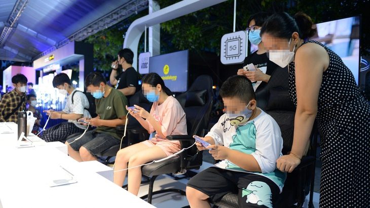 base64-1733153896890311464352 Hai mức độ bảo vệ trẻ em trong môi trường game - Ảnh 1.