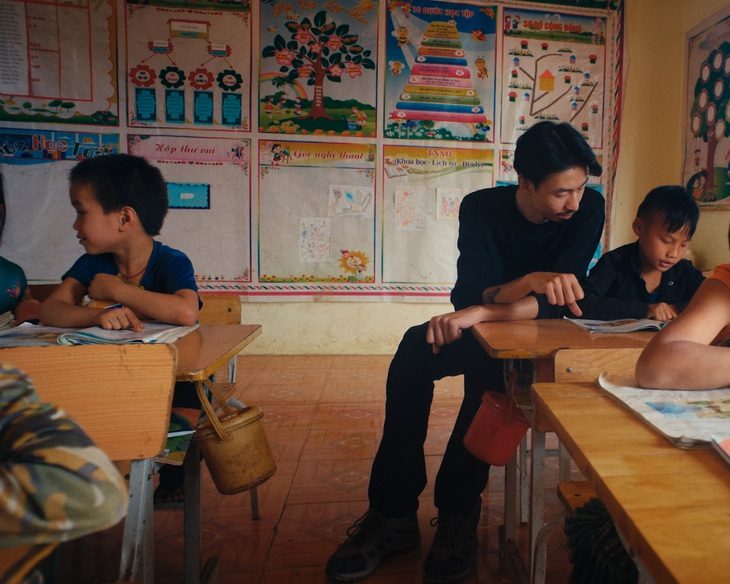 Đen Vâu dành 400 triệu nuôi em, xin khán giả đừng tôn vinh tử tế - Ảnh 1. Đen Vâu dành 400 triệu nuôi em, xin khán giả đừng tôn vinh tử tế - Ảnh 1.